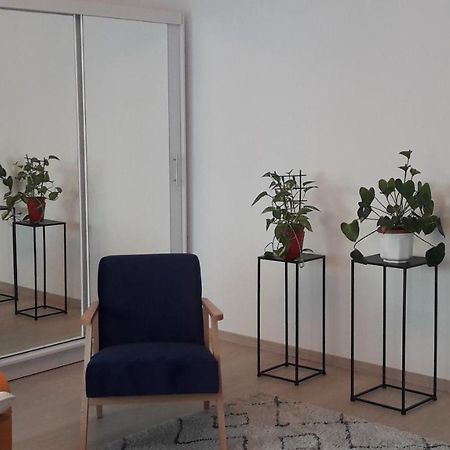 Liliom Apartment With Free Parking Space Budapest Exterior foto