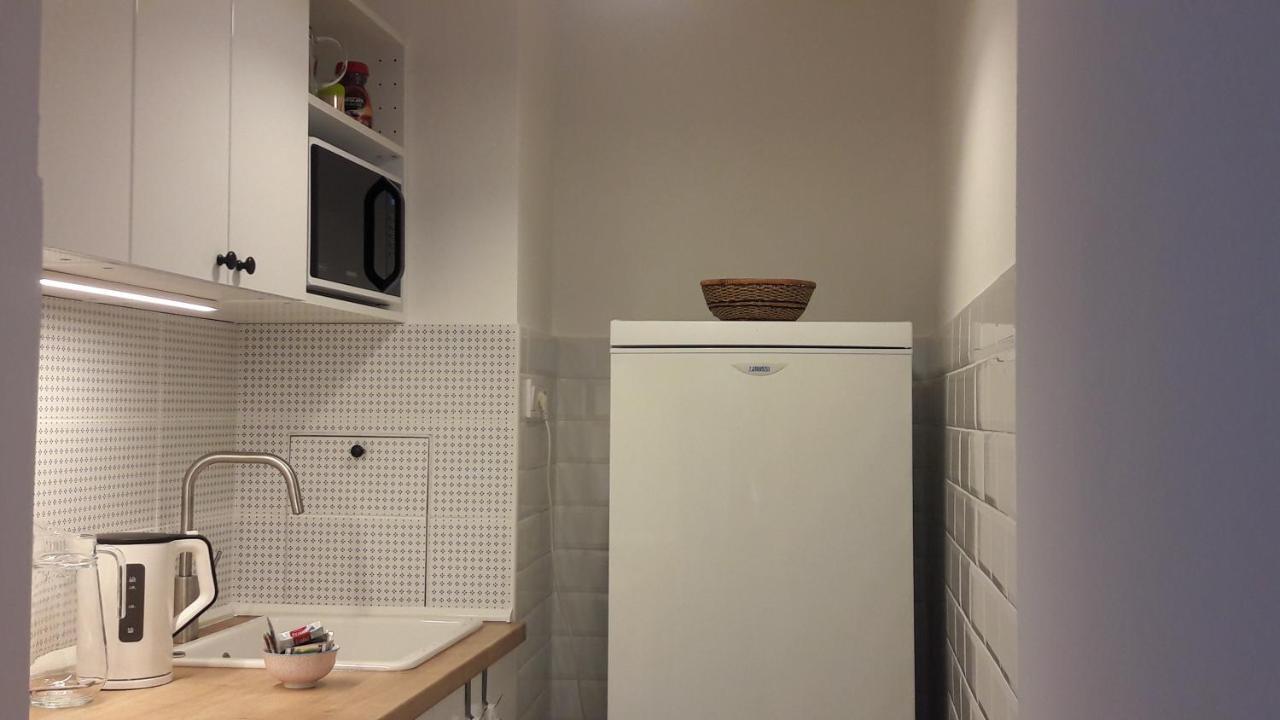 Liliom Apartment With Free Parking Space Budapest Exterior foto