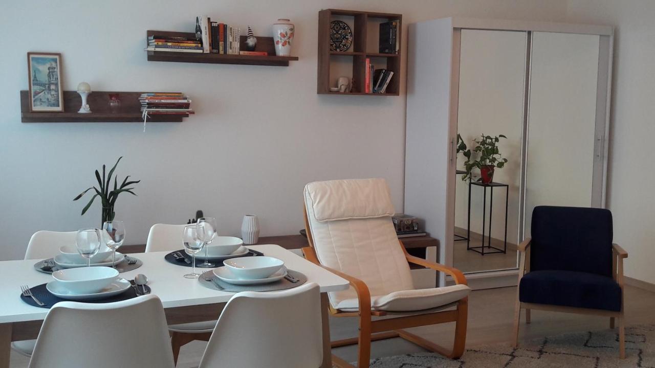Liliom Apartment With Free Parking Space Budapest Exterior foto
